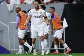 A estreia de Arthur Cabral a marcar pelo Botafogo (vídeo)