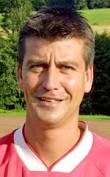 [<b>Maik Alzer</b> führte den SVF in seiner ersten Trainer-Saison zum Aufsieg.] - RTEmagicC_1-8-2009frieling2.jpg