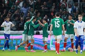المكسيك تختتم استعداداتها لكأس العالم بفوز ساحق 5-1 على صربيا