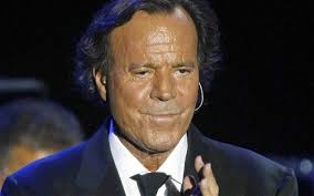 Julio Iglesias has drawn criticism from human rights groups after performing a concert attended by the family of Teodoro Obiang of Equatorial Guinea, ... - julio_2369368b