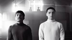 Adelanto de “Dinastía” de Peso Pluma se filtra días antes de lanzamiento