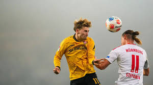 VfL Bochum gegen Dynamo Dresden heute live: Wer überträgt die 2. Bundesliga im TV und Stream?