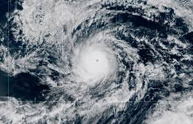 Hurricane Kiko Intensifies in the Pacific Ocean: Potential Threat to Hawaii?
