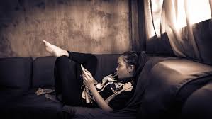 Resultado de imagem para parents smartphone