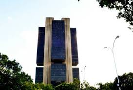 Autonomia financeira do Banco Central pode ter 15 votos na CCJ, diz relator