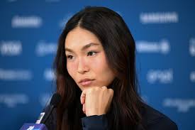 Snowboarder Chloe Kim expresses support for teammate Trump called 'a real loser'