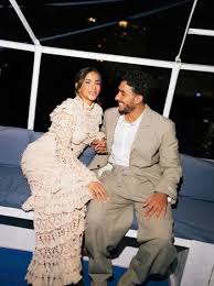 عمر مرموش يحتفل بخطوبته بـ “فوتوسيشن كلاسيكي.. (صور)