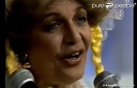 Stella Monteiro de Camargo Reis, irmã de Hebe camargo, morre aos 89 anos - 52678-hebe-camargo-e-stella-monteiro-cantam-620x0-1