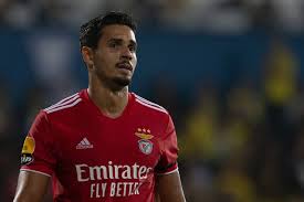 Mercado: Santos negoceia regresso de ex-Benfica