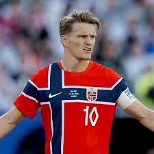 Ancelotti levou fama de dispensar Odegaard, mas fato é que adora norueguês