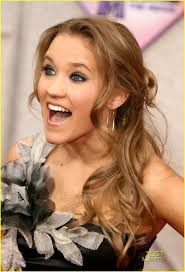 Posted in Emily Osment is Hannah Montana Happy - emily-osment-hm-premiere-04