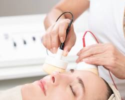 Image of Biologique Recherche facial treatment