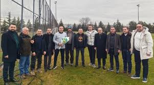 Rize Kalkandere Derneği’nden Rizespor’a Ankara’da Moral Ziyareti