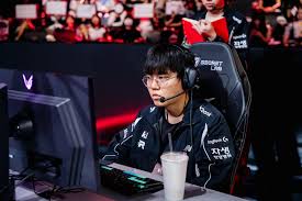 KT Rolster Victorious Over BNK FearX in LCK Playoffs 2025