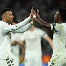 Vini Jr e Mbappé marcam e Real Madrid vence Alavés, mas Militão preocupa