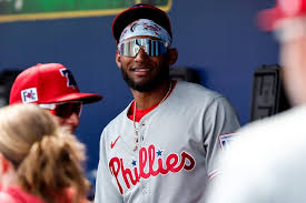 Johan Rojas Embraces English Interviews and Giants Defeat Phillies