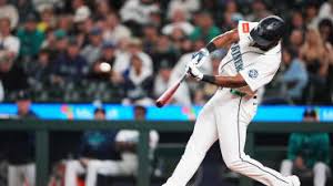 Montes goes where no one's gone before in Seattle with MONSTER homer - MLB.com