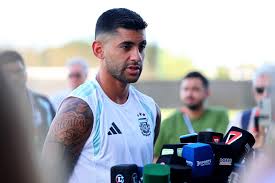 Barcelona admire World Cup-winning Premier League defender, but prefer a different profile