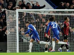 Bournemouth holding Chelsea; Newcastle ahead; Arsenal vs Villa underway