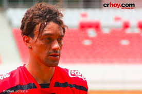 Todo hace indicar que el futuro del volante Cristian Bolaños estará en Brasil y específicamente vistiendo la camisa roja y negra del Flamengo. - bola