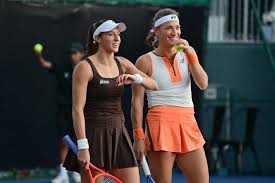 Luisa Stefani e Tímea Babos garantem vaga na semifinal do WTA 500 de Tóquio