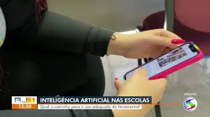 Pedagoga explica sobre o uso de inteligência artificial nas escolas