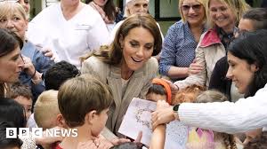 princess of wales greets crowds during Italy visit