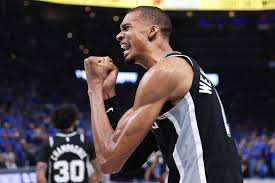 San Antonio Spurs knock off the defending champs, will play the New York Knicks in the NBA Finals
