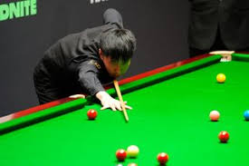 Zhao Xintong pegs back Shaun Murphy with Crucible quarter-finals tightly poised