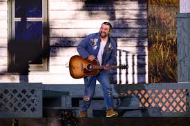 Noah Kahan's The Great Divide Tour: Folk Hero for Our Times Conquers Wrigley Field and Heads to Citi Field