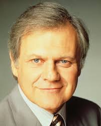 High quality, gloss or matt photo of Kercheval, Ken [Dallas]. Category: Dallas. Actors: Ken Kercheval. Ref: #24319 - kercheval_ken_dallas_24319l