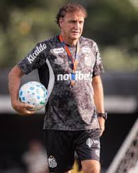 Marcelo Teixeira destaca papel de Cuca no crescimento do Santos na temporada