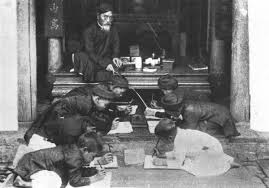 Kết quả hình ảnh cho Hinh ảnh về ông đồ