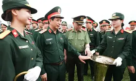 Hai Đại tướng kiểm tra hợp luyện diễu binh Chiến thắng Điện Biên Phủ