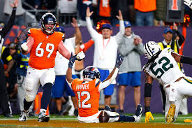 What happened to RJ Harvey? Live injury updates for Broncos vs. Packers on Sunday 12/14/25