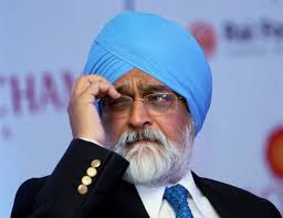 Pinning hope on government&#39;s resolve to get rid of impediments to growth, Planning Commission Deputy Chairman Montek Singh Ahluwalia on ... - 03TH_MONTEK_1383417f