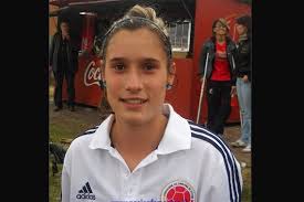 Nombres y apellidos: Daniela Montoya Quiroz Lugar y fecha de nacimiento: Medellín. 22 de Agosto de 1990. Edad: 21 años. Deporte: Fútbol Liga: Antioquia - 54a928e62ae46c447da4999c6750b1a2