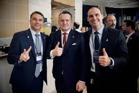 Brasileiras buscam o Itamaraty após serem "caçadas" por deputado da Polônia