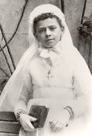 «La Virgen parece más imitable que otras santas. Su vida era tan sencilla...»: Isabel de la Trinidad