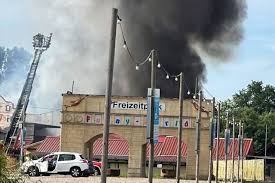 Incendie Majeur à Funny-World! Parc Fermé, Dégâts Importants!
