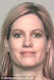 Amy McTeer starting a relationship with Roy Kuykendall after she met the convicted drug dealer in 2008, when she was his attorney - article-0-0D1E7A1C00000578-982_224x327