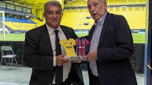 "No me da ninguna pena el Villarreal ni el Barça, ellos no miraron por sus aficionados"