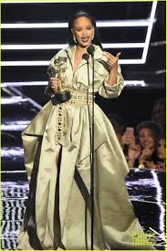 Image result for rihanna vma 2016