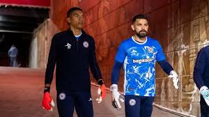 Duro golpe a Cruz Azul: El revelador ranking que hunde a Kevin Mier y Andrés Gudiño en el Apertura 2026