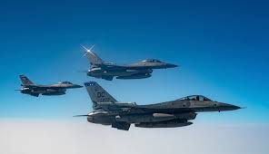 เครื่องบิน F-16 สกัดเครื่องบินสอดแนมรัสเซียใกล้รัฐอะแลสกา 2 วันติด - Imagen principal del artículo