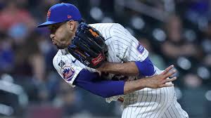 Mets Manager Carlos Mendoza Addresses Edwin Diaz's Velocity Dip: 'No Concern'
