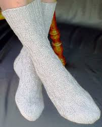 Résultat de recherche d'images pour "left and right socks"