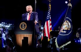 Trump diz que EUA são 'esperança e luz' no mundo e afirma que 'não queremos comunistas no nosso país'