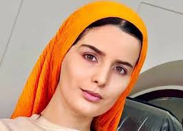 عکس قدیمی سولماز حصاری و غزاله اکرمی قبل از شهرت|میل سخن
