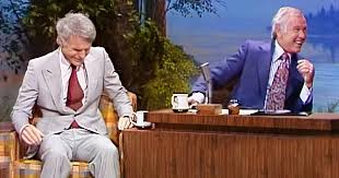 Johnny Carson Takes a Sip of Dean Martin's Drink With ...